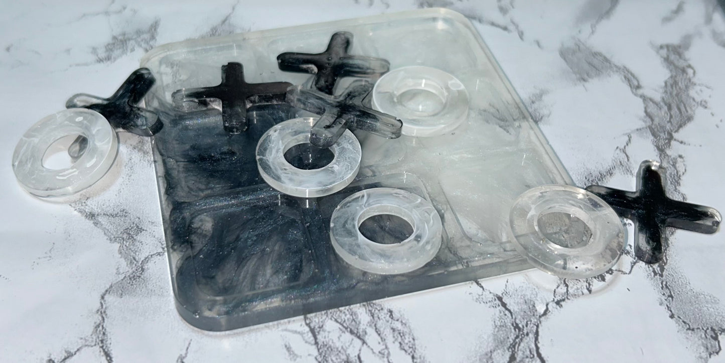 Tic-Tac-Toe set
