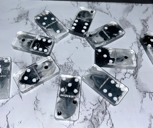 Dominoes